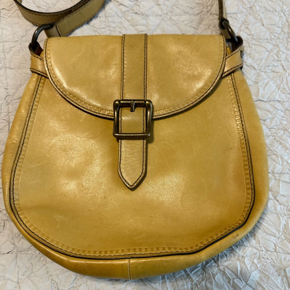 Fossil butter Yellow Leather Crossbody Bag - Picture 2 of 7